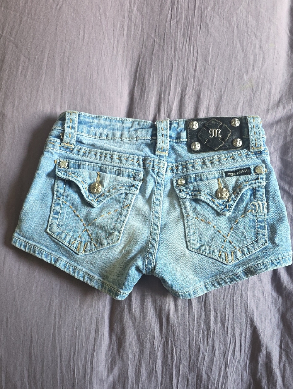 Miss Me Jean Shorts Flap Pockets With Stitching SZ 25 GUC